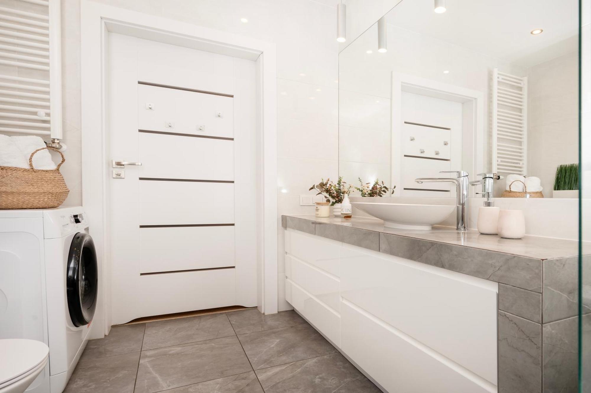 Apartament Manufaktura - Z Garazem Podziemnym I Dwoma Lazienkami *